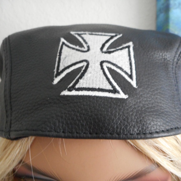Backwards Cap Rare Find New Unisex - Picture 1 of 4
